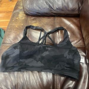 Lululemon free to be serene bra size 14